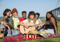 奉陪吉他譜,入門F調(diào)簡單版,樂事吉他編配,于文文版